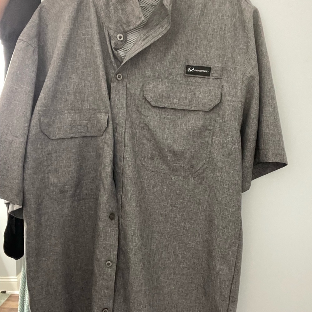 Gray REALTREE Shirt
